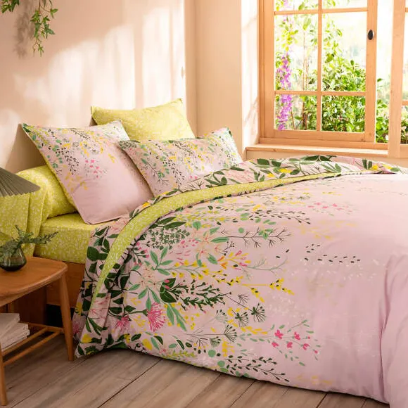 Cascade fleurieLinge de lit