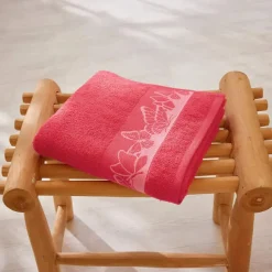 Couché dans les fleursLinge de bain