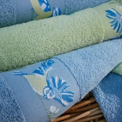 Mésanges et pommiers  Drap de bain
