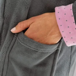 Réveil en fanfare Robe de chambre