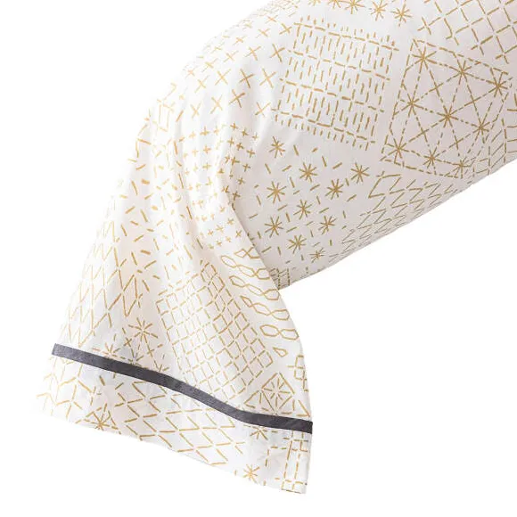 Sashiko en fleursLinge de lit