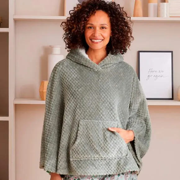 Un amour de loutre Poncho